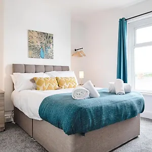 Chesshyre - Tv In Every Bedroom! Holiday home Swansea