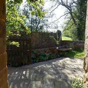 Shed End, In 18th Century Mill Bd20 8en Holiday home Lothersdale